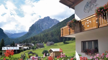 chambres avec vue sur la montagne