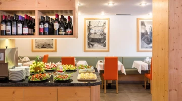 Buffet antipasti in sala ristorante