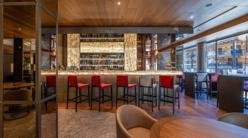 Internal bar