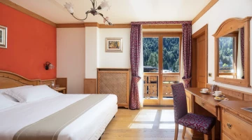 Double room with private balcony