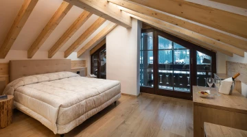 Double bedroom in the attic