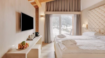 Chambre avec lit double