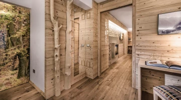 Chambre avec coin salon