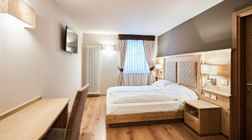 Zimmer mit Doppelbett