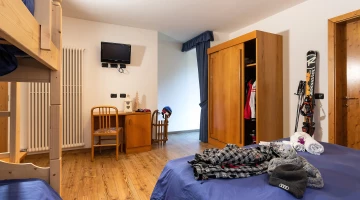 Einrichtungsdetail im Vierbettzimmer