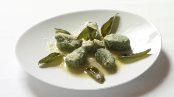 Piatto di strangolapreti alla trentina