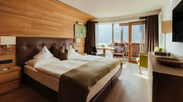 Zimmer mit Panoramabalkon