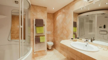 Badewanne in einem Familienzimmer