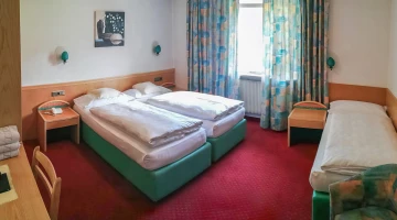 Dreibettzimmer