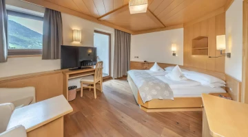 Zimmer mit Balkon