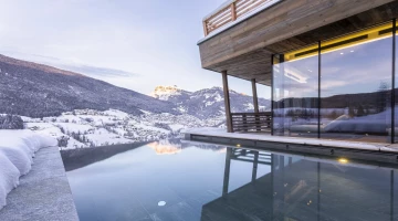 Infinity pool