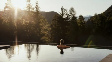 Infinity pool