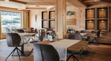 Internal restaurant