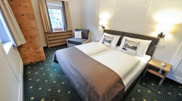 Camera doppia con telefono