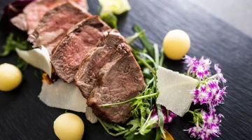 Zweiter Gang mit Fleisch
