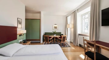 Zimmer mit Wohnzimmer