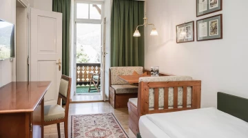 Einzelzimmer mit Balkon