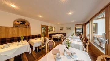 Breakfast room