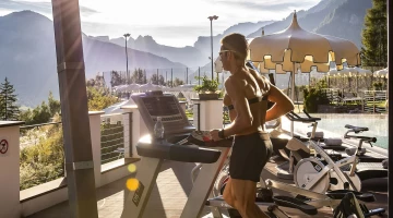 Espace fitness avec vue panoramique