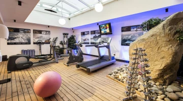 Salle de sport avec télévision
