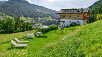 Garten mit Spielbereich 