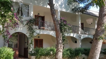 Two-storey structure
