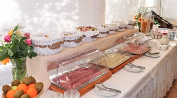 Savoury food at the buffet
