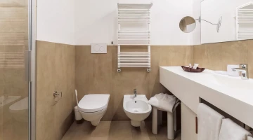 Bagno con set asciugamani 