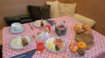 Table set for breakfast