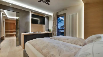 Suite with private sauna