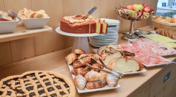 Sweet and savoury breakfast buffet