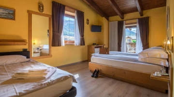 Triple room