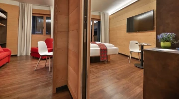 Connecting rooms in Family Suite