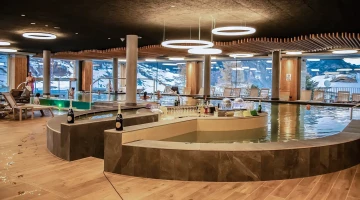 Pool bar