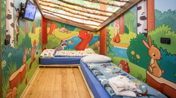 Children&#39;s room with balcony