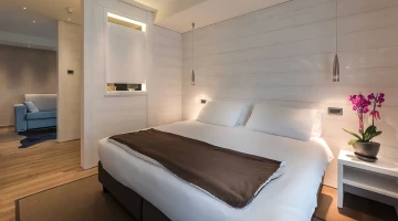 Detail of furnishings in Suite