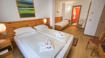 Triple room