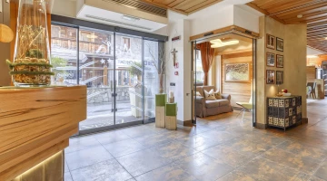 Hall e reception