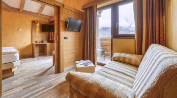 Living area in Junior Suite