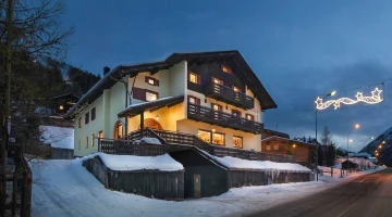Nighttime exteriors
