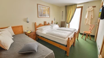 Triple room