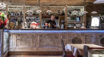 Wine bar