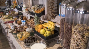 Breakfast buffet