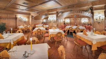 Restaurant hall