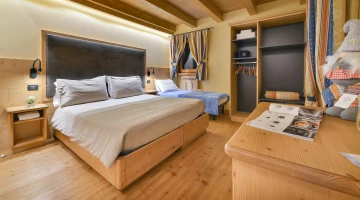 Double room with extra bed