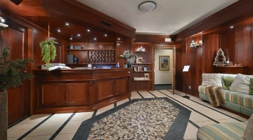Hall e reception