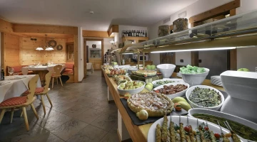 Buffet dishes at the restaurant