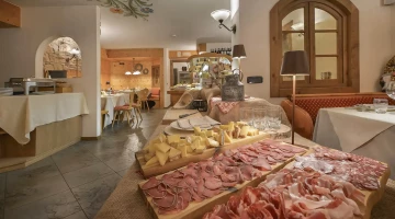 Cold cuts and cheeses buffet