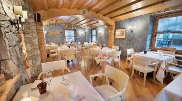 Internal restaurant