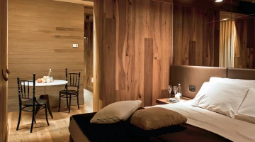 Designer furnishings in Suite